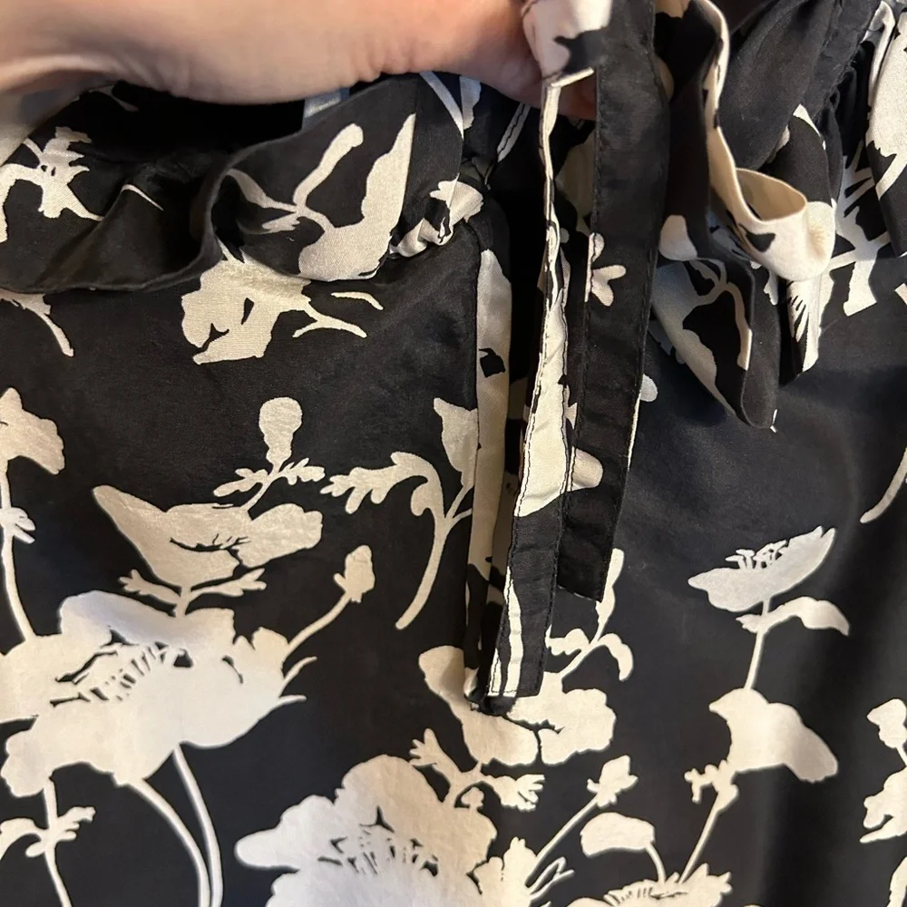 Kate Spade Black & White Silk Blouse Size 10